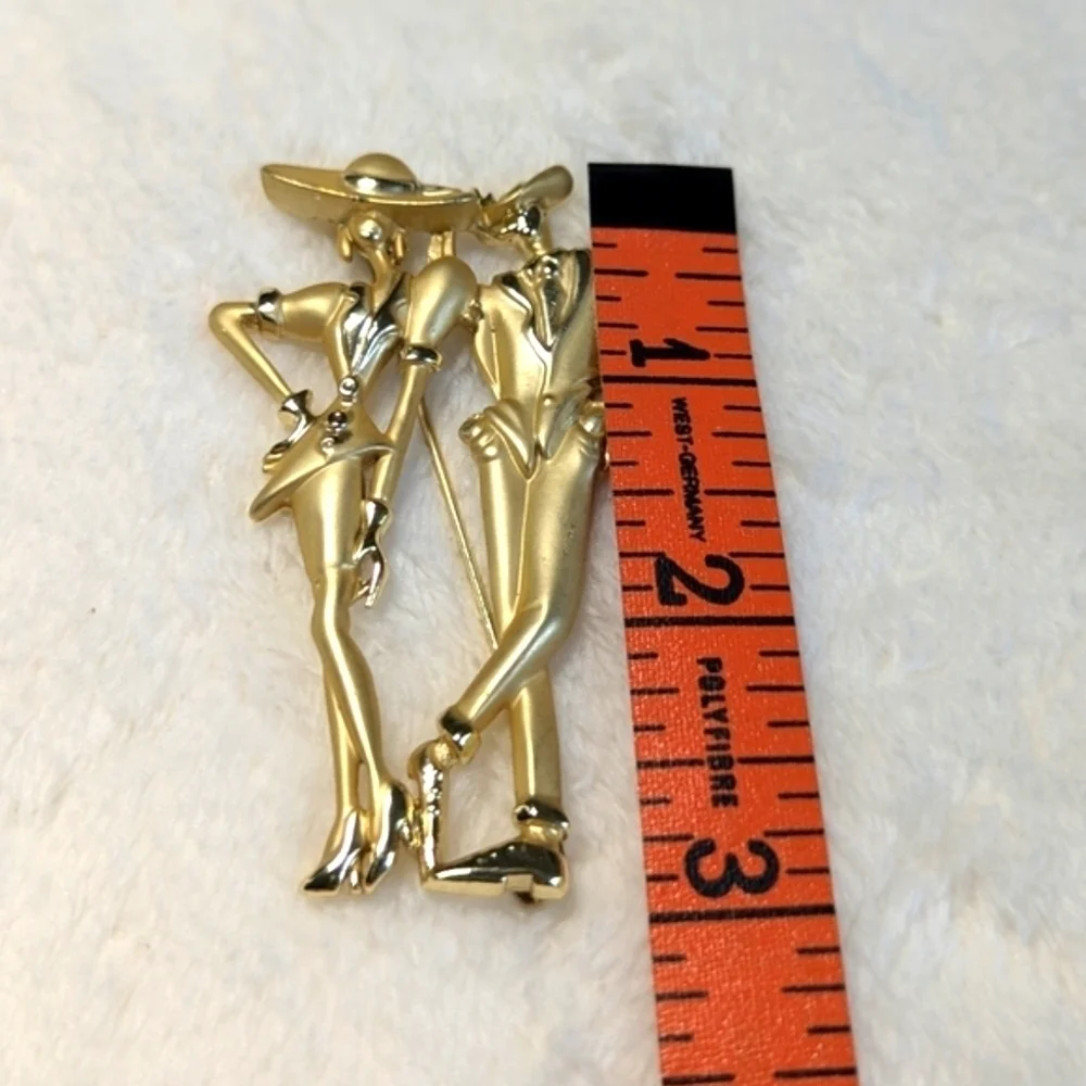 Vintage 80"s Goldtone Man and Woman Fashionista Couple Brooche - Picture 7 of 7